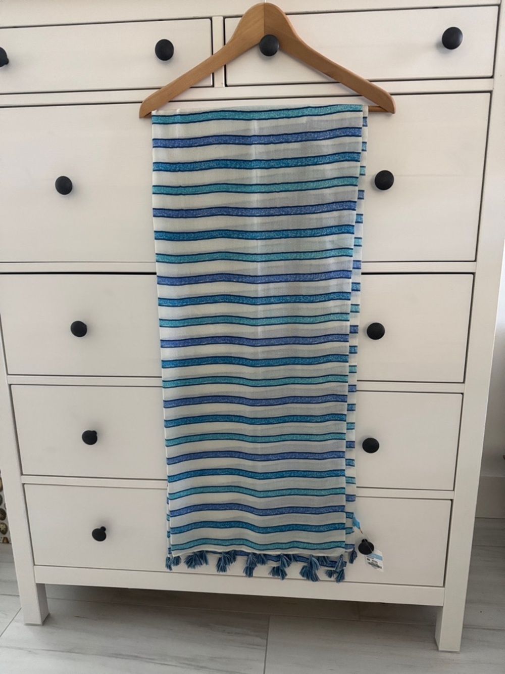 McLaughlin White Blue Tassel Reed Scarf Vista Stripe 100% Wool